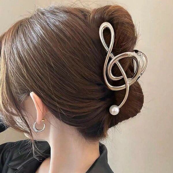 大きめ フェイクパール 音符デザイン ヘアクロー シルバー 上品 華やか ヘアアクセサリー 可愛い ヘアバンド208993