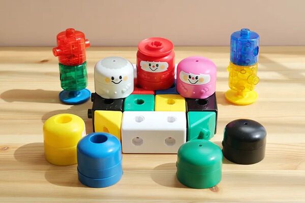 キラキラ知育ブロック いろりん ピンクリン こどもちゃれんじ ベネッセ しまじろう 知育玩具
