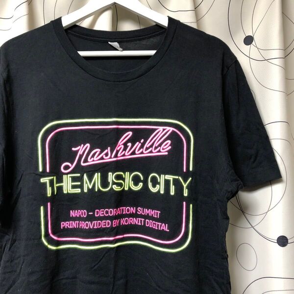 ★US古着★ナッシュビル ミュージックシティ Tシャツ 半袖 ブラック コットン100% ネオン管プリント