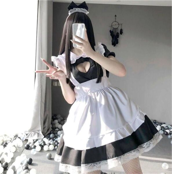 メイド服 コスプレ衣装 猫耳カチューシャエプロン付き ミニスカート 胸元ハート型 ワンピース セクシー かわいい 白黒