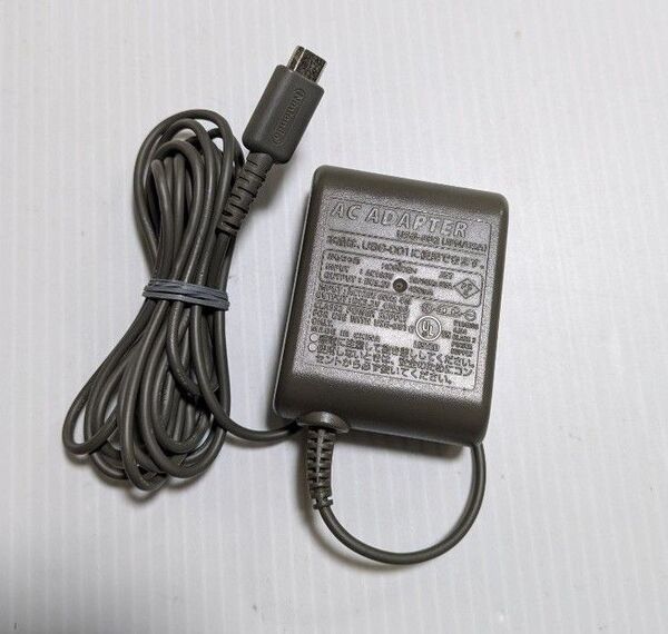 ニンテンドー純正品 DS lite ライト 充電器 ACアダプター