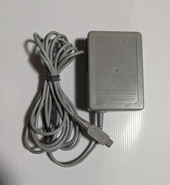 3DS/2DS/DSI ニンテンドー純正ACアダプター 充電器 WAP-002