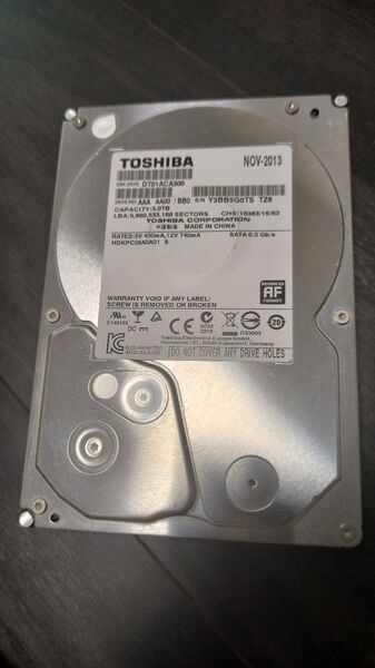 TOSHIBA 東芝 DT01ACA300