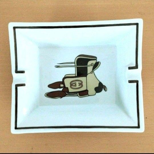 グッチ アッシュトレイ 灰皿スクエアトレイ 陶器 食器 プレート