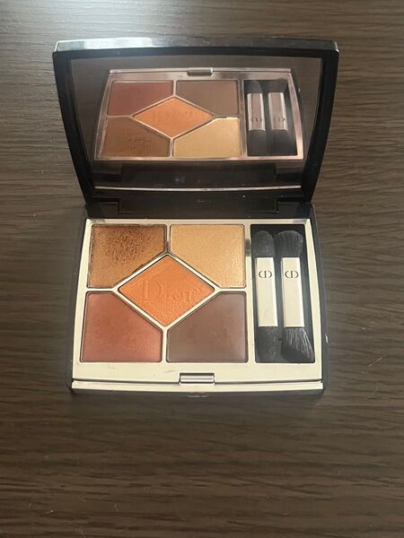 Dior ディオール サンククルールクチュール アイシャドウ