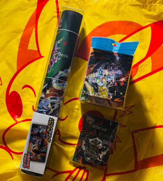 PJCS 2025 プレイマット デッキケース ロゴピンズ ポケモンカードゲーム