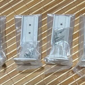 トーソー デュアル 縦型ブラインド用 正面付けL金具ホワイト4個【未使用品】