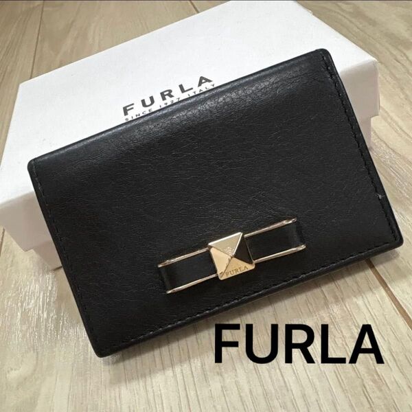 FURLA フルラ ブラック 黒 レザー製 名刺入れ カードケース リボン付き