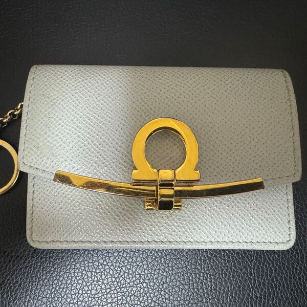 フェラガモ キーリング付きカードケース Salvatore Ferragamo