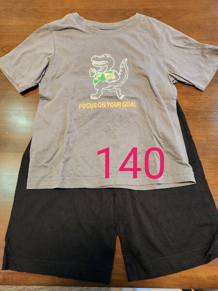 GU ラウンジセット140子供服 半袖Tシャツ ハーフパンツ セット キッズ