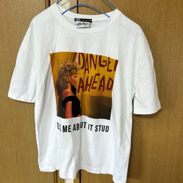 zara 映画グリースTシャツ