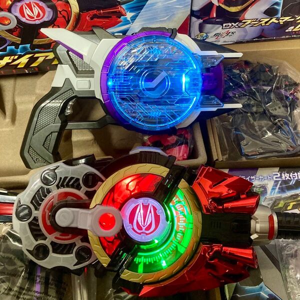 仮面ライダーギーツ 16点セット 変身ベルト DXデザイアドライバー DXレーザーレイズライザー DXレイズライザーベルト 特撮