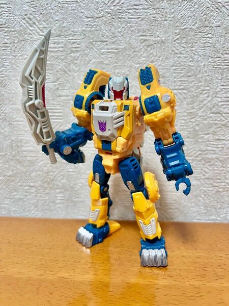 トランスフォーマー ウルフワイアー ウィアードウルフ タイタンズリターン レジェンズ 破損・欠品有り TRANSFORMERS