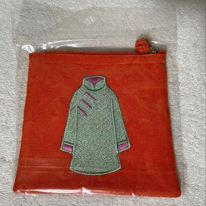 《未使用》チャイナ服刺繍ポーチ ティシュ入れ オレンジ