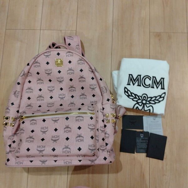 MCM エムシーエム リュックサック バックパック リュック デイパック ヴィセトス柄 スタッズ ヴィセトス レザー