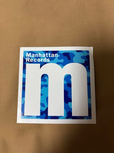 【ステッカー】未使用品『Manhattan Records オフィシャルステッカー』ブルー 迷彩柄 非売品 小さな汚れ有り