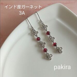 インド産ガーネット3A 天然石 お花モチーフ ステンレスフック ピアス