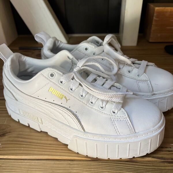 PUMA MAYZE 23.5 cm 厚底スニーカー ホワイトPUMAスニーカー PUMA厚底