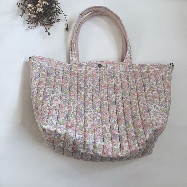 ハンドメイド リバティ キルト特大トートバッグ ヌビバッグ風 ベッツィ ピンク check&stripe