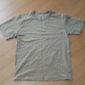 ユニクロ クルーネックTシャツ