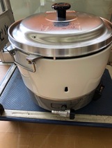 業務用　ガス炊飯器　リンナイＲＲ-30Ｓ1　都市ガス　美品　中古_画像1