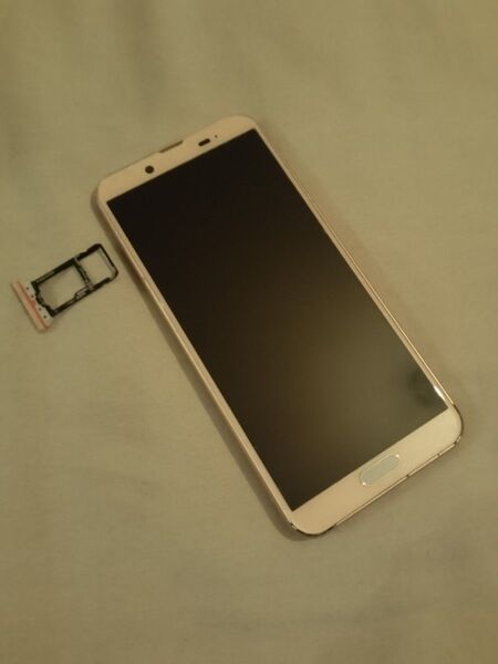 SHARP AQUOS SHV43