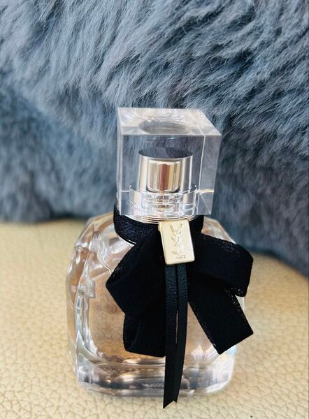 【未使用】YSLモン パリ フローラル オーデパルファム 30ml 箱なし