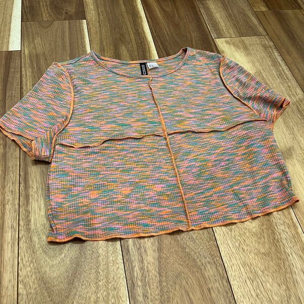 H&M マルチカラートップス 半袖