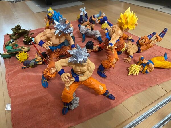 フィギュアまとめ売り ドラゴンボール ワンピース 鬼滅の刃 呪術廻戦 リゼロ SAO フィギュア ジャンク品 約40点まとめ売り