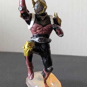 HG仮面ライダー バンダイ ガシャポン 仮面ライダーインペラー