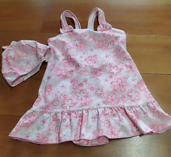 女児水着 女の子 ワンピース130㌢
