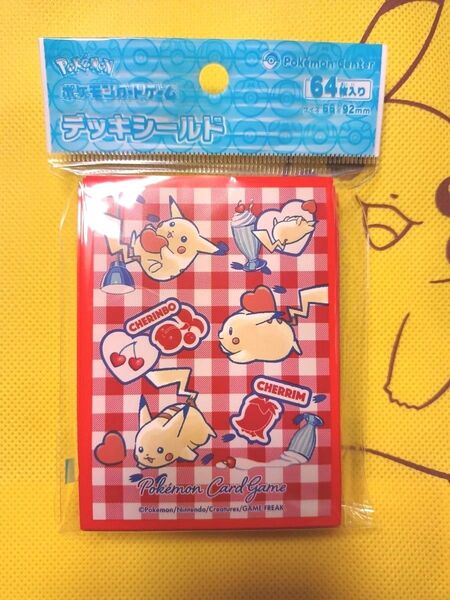 ポケモンカードゲーム デッキシールド ピカチュウとハート【レッド】 スリーブ 64枚 未使用
