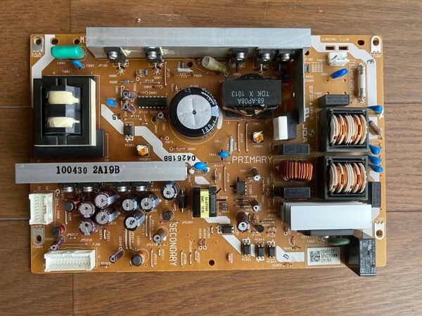 【ジャンク品】東芝REGZA 37ZS1 電源基板(SRV2209WW)