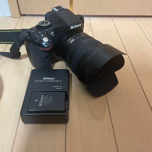 Nikon D5200 本体 + レンズ付き