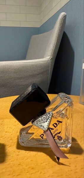 PRADA 香水