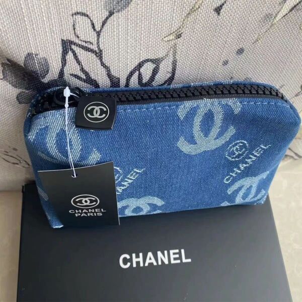 CHANEL レアノベルティ デニム ロゴポーチ