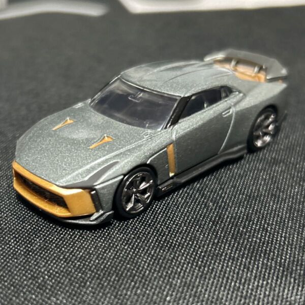 トミカ プレミアム 日産 GT-R 50 by イタルデザイン