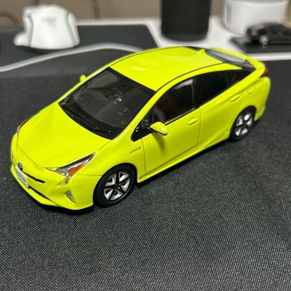1/30 トヨタ プリウス サーモテクトライムグリーン カラーサンプル ミニカー 50プリウス 前期 ルース品