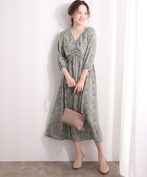 OLIVE des OLIVE 小花柄ロングワンピース