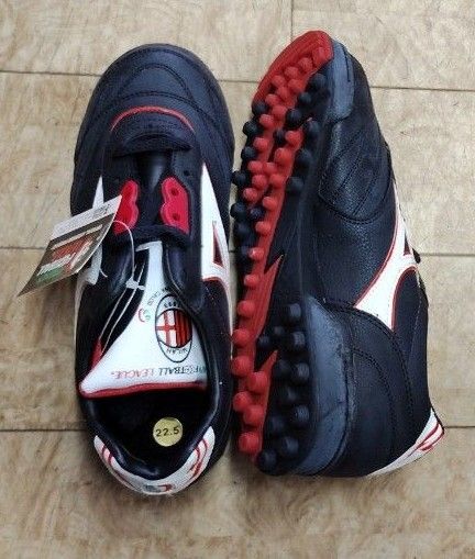 【未使用訳あり】ジュニアサッカーシューズ ITALIAN FOOTBALL LEAGUE 22.5cm SEKAICHO