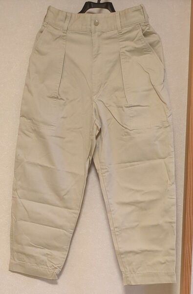 ユニクロ パンツ アイボリー系 ウエスト64 調節可能 中古