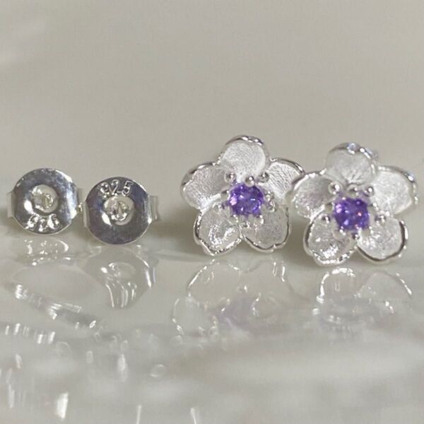 高級 CZダイヤ 繊細 ミニ 桜 フラワー S925 シルバー ピアス*パープル