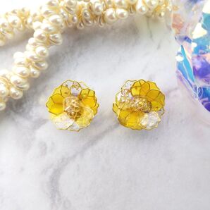 No.m46イエロー 輝きの花 イエロー ピアス イヤリング