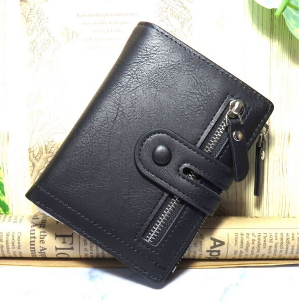 二つ折りメンズ 財布 コンパクト 軽量 小銭入れ 高級感*新品*当日発送(ブラック)