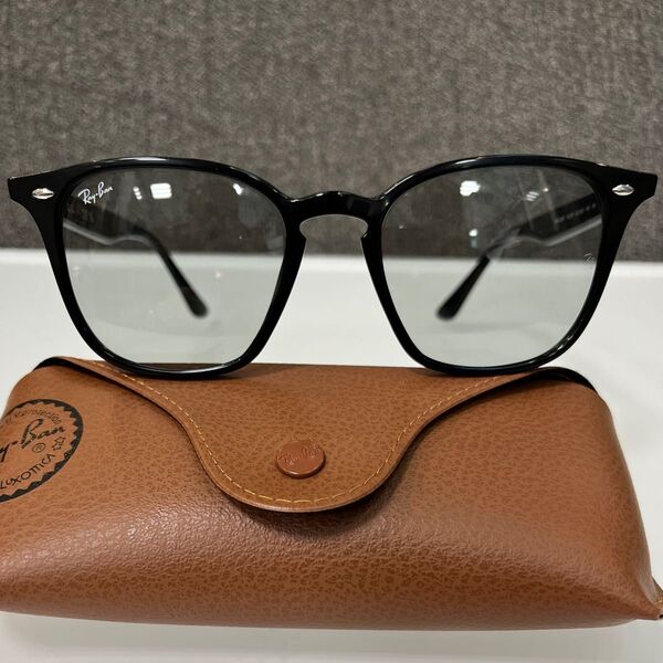 正規新品RayBan レイバンRB4258F 601/87 BLACK/LIGHT GREYアジアンフィットサングラス ケース茶