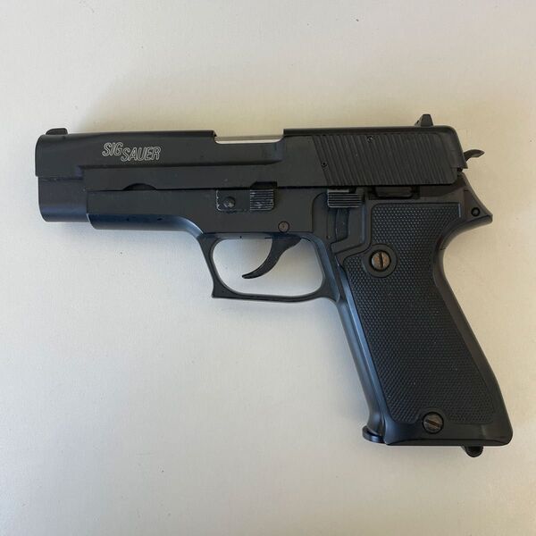 ジャンク P220 SIG SAUER エアガン