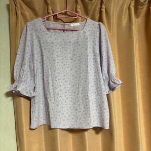ハニーズ 花柄ブラウス パープル Lサイズ 新品同様