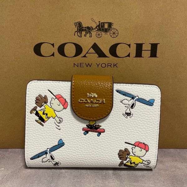新品 COACH 長財布 コーチ 二つ折り財布 レディース メンズ スヌーピー コラボ