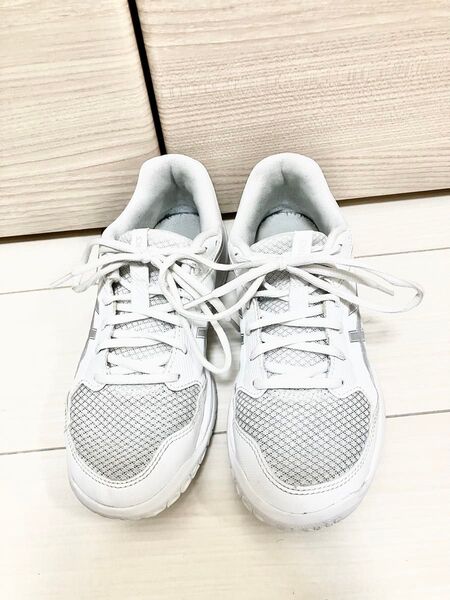 GEL-TASK 4(ゲル タスク 4)1072A106-100【ASICS】アシックス インドア ハンドボールシューズ