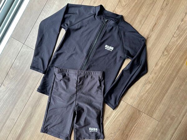訳あり★RISE SPORTS★上140サイズ・下130サイズ・ラッシュガード水着★シンプルブラック